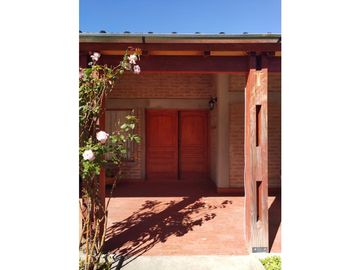 EN VENTA CHACRA DE 1 HA CON CASA EN LAS GOLONDRINAS CA 289