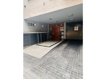 VENTA -  EXCELENTE OPORTUNIDAD - AMPLIO DPTO 2 DORM - Bº ALBERDI