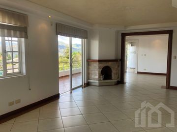 DEPARTAMENTO DE VENTA EN CUMBAYA