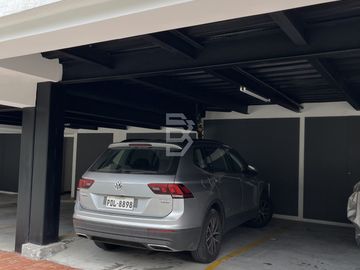 DEPARTAMENTO DE  VENTA EN CUMBAYÁ