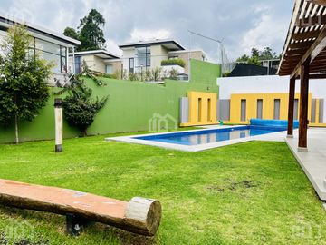 DEPARTAMENTO DE  VENTA EN CUMBAYÁ