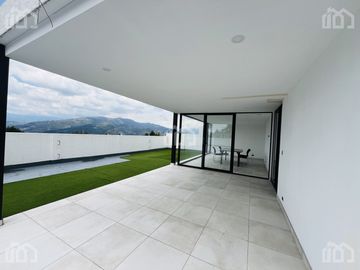 DEPARTAMENTO DE  VENTA EN CUMBAYÁ