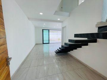 Venta de Casa en Las Fincas, Jiutepec, Morelos