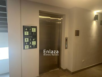 Departamento en Venta Equipado en Torre Caliza