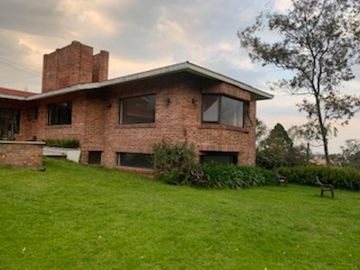 Casa  en Venta, en privada, Lomas Altas,