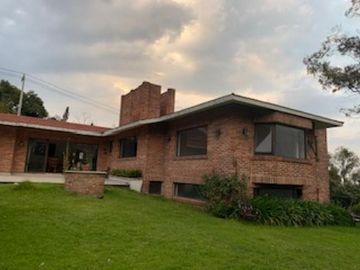 Casa  en Venta, en privada, Lomas Altas,