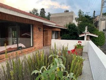 Casa  en Venta, en privada, Lomas Altas,
