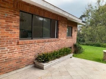 Casa  en Venta, en privada, Lomas Altas,