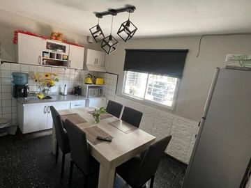 Casa en venta de 2 dormitorios c/ cochera en Gobernador Benegas