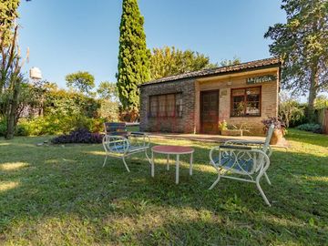 Venta Casa jardín y pile Lote 800m2 Gral Rodríguez