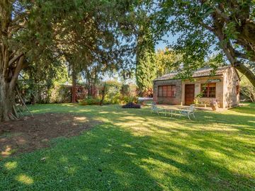 Venta Casa jardín y pile Lote 800m2 Gral Rodríguez