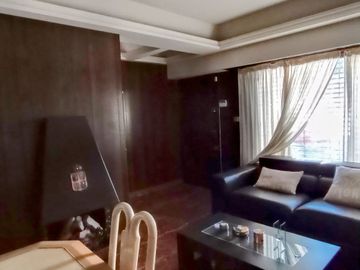 VENTA CASA 3 AMB COCHERA TERRAZA Y DEPEND LINIERS