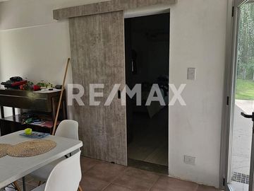 CASA QUINTA CON FRENTE DE RUTA 151 km 9,3