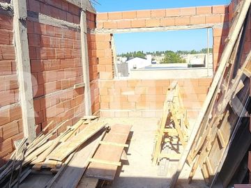 Venta - Dpto 2 hab. c/ cochera - Plottier