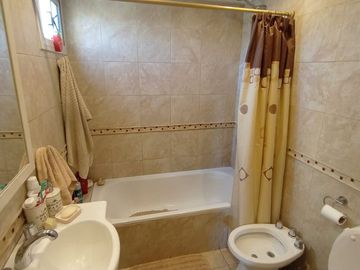 VENTA DEPARTAMENTO 2 AMB MONTE CASTRO C/BALCÓN