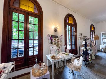 VENTA LOCAL EN ESQUINA BOEDO / PARQUE CHACABUCO