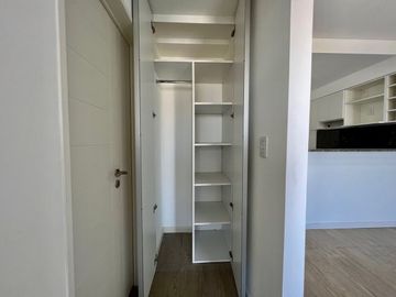 Departamento dos ambientes a estrenar contrafrente