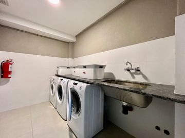 Departamento dos ambientes a estrenar contrafrente