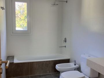 Duplex 3 dormitorios en Venta - City Bell