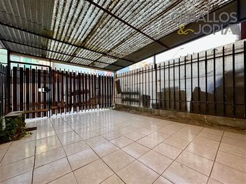 Casa en Venta en EDGARDO GARRIDO 1940