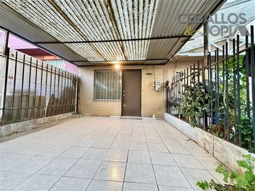 Casa en Venta en EDGARDO GARRIDO 1940