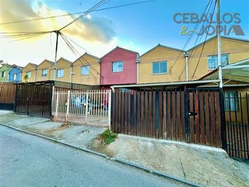 Casa en Venta en EDGARDO GARRIDO 1940