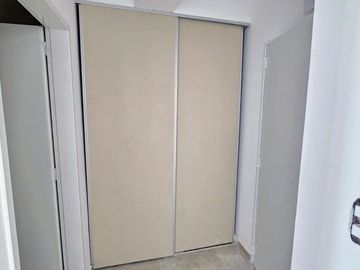 Venta depto Monoambiente con balcón en Flores