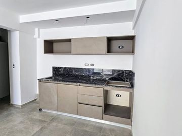 Venta depto Monoambiente con balcón en Flores