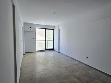 Venta depto Monoambiente con balcón en Flores