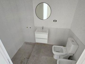 Venta depto Monoambiente con balcón en Flores