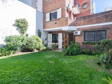 CASA 4 AMBIENTES COCHERA JARDÍN TERRAZA BOEDO