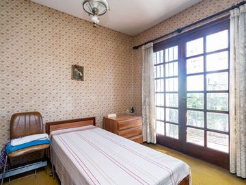 CASA 4 AMBIENTES COCHERA JARDÍN TERRAZA BOEDO