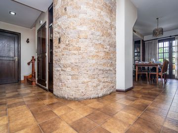 CASA 4 AMBIENTES COCHERA JARDÍN TERRAZA BOEDO