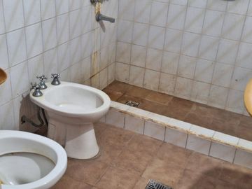 CASA + DEPARTAMENTO EN VENTA EN TALAR  TIGRE