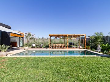 VTA CASA 5 AMB,6 COCHERAS, BºSan Matías EXCELENTE