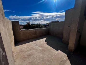 VENTA TRIPLEX 4 AMB CON COCHERA FINANCIA OLIVOS