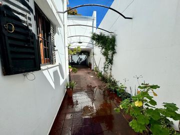 Casa Venta La Plata 4 dormitorios garage y patio