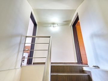 VENTA CASA 4 AMBIENTES C/PISCINA. FINANCIA/PERMUTA
