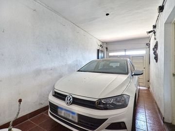 VENTA CASA 4 AMBIENTES C/PISCINA. FINANCIA/PERMUTA