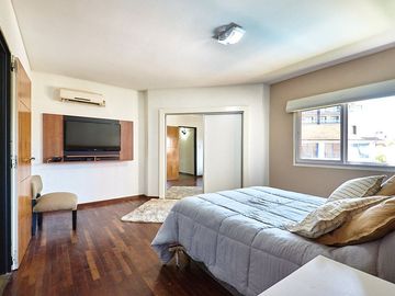 VENTA CASA 4 AMBIENTES C/PISCINA. FINANCIA/PERMUTA