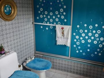 CASA 4 AMB EN VENTA BÉCCAR CON JARDÍN Y QUINCHO