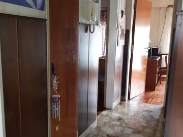 CASA 4 AMB EN VENTA BÉCCAR CON JARDÍN Y QUINCHO