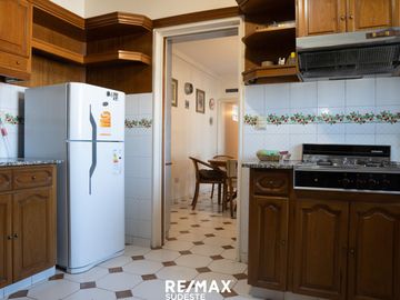 VENTA PISO DE CATEGORIA CENTRO DE BAHIA BLANCA