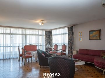 VENTA PISO DE CATEGORIA CENTRO DE BAHIA BLANCA