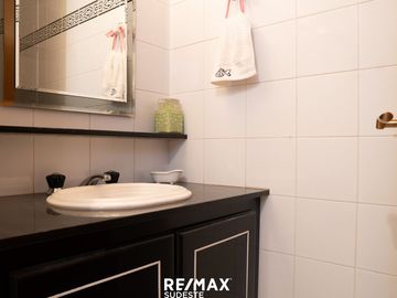 VENTA PISO DE CATEGORIA CENTRO DE BAHIA BLANCA