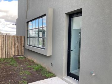 Casa a estrenar Barrio Privado Sto. Tomas, Pilar
