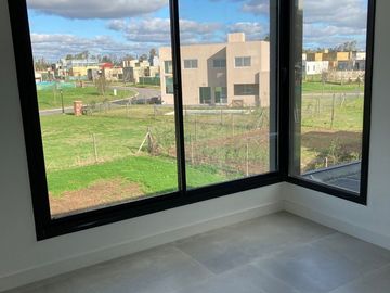 Casa a estrenar Barrio Privado Sto. Tomas, Pilar