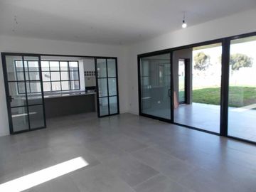 Casa a estrenar Barrio Privado Sto. Tomas, Pilar
