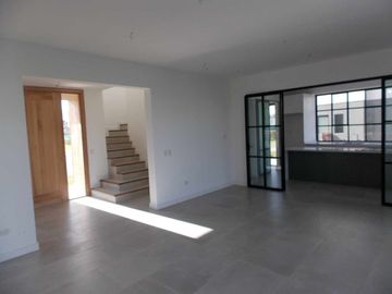 Casa a estrenar Barrio Privado Sto. Tomas, Pilar