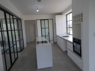 Casa a estrenar Barrio Privado Sto. Tomas, Pilar